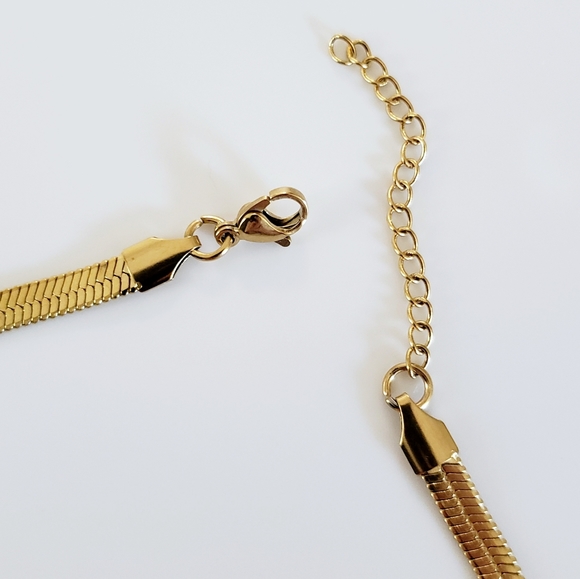 NEW 18K Gold Plated 5MM Flat Herringbone Snake Chain Necklace - Picture 4 of 6